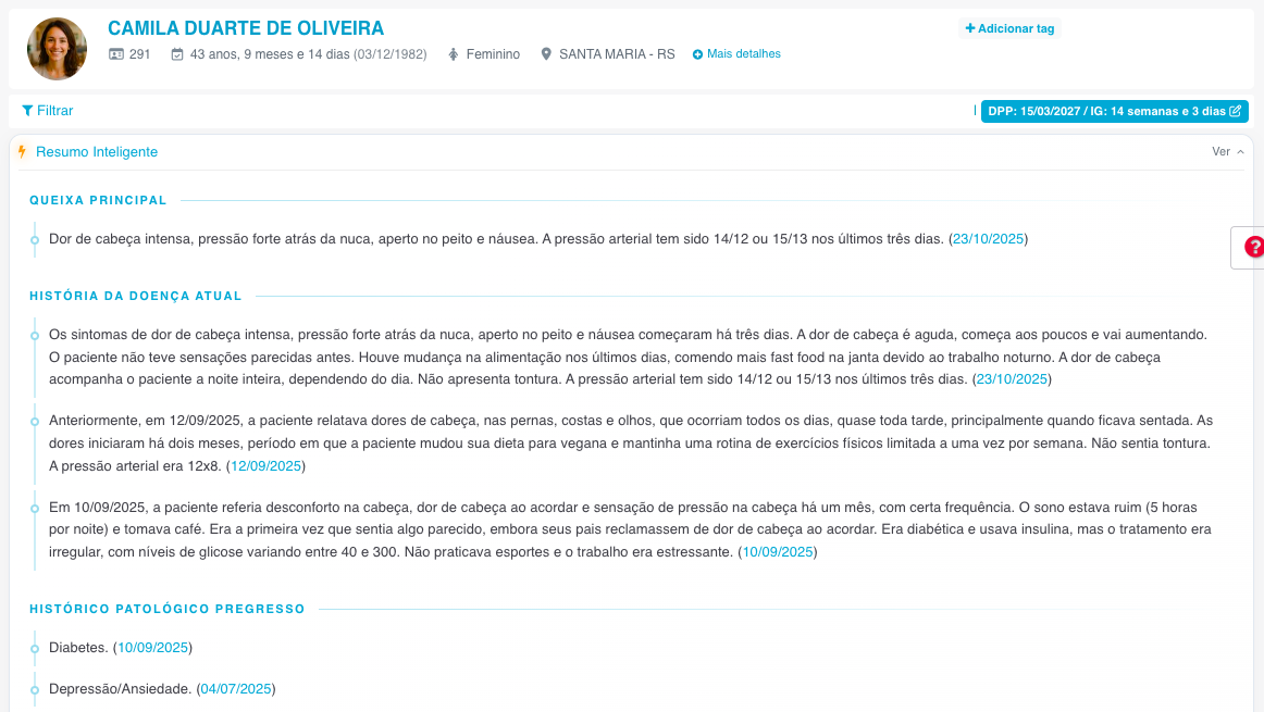 Tela da ERClinic com resumo inteligente do prontuário do paciente